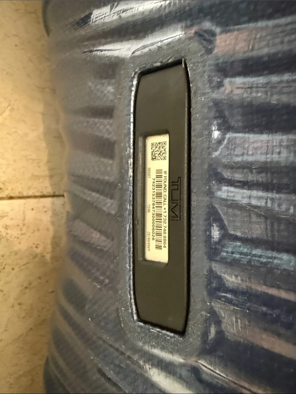 Tumi Navy Textured Hardshell Spinner Suitcase medium check bag